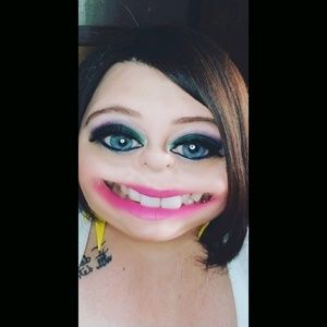 Meet your Posher, Bobbie